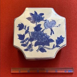 New listing: Chinese Blue&White lidded ceramic box